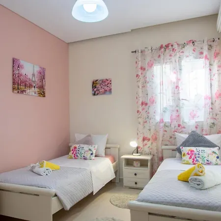 Private Bella Luna By 