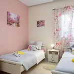 Private Bella Luna By 