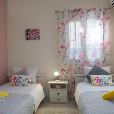 Private Bella Luna By 