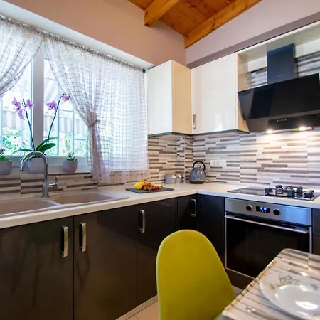 Βίλα Private Bella Luna By 