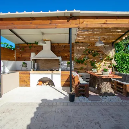 Βίλα Private Bella Luna By 