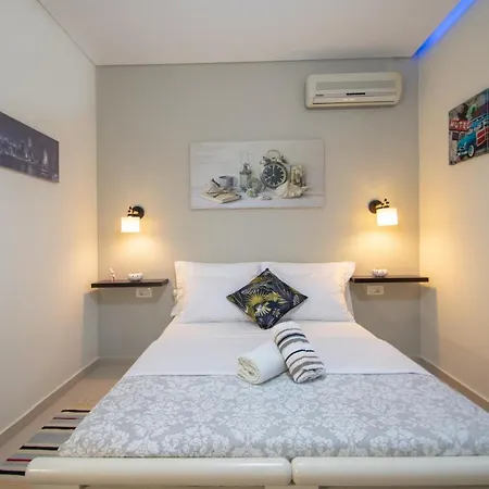 Private Bella Luna By 